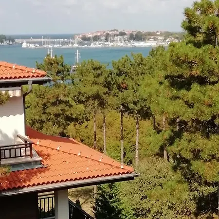 Studio In Marina *