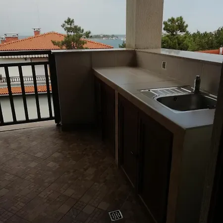 Studio In Marina דירה